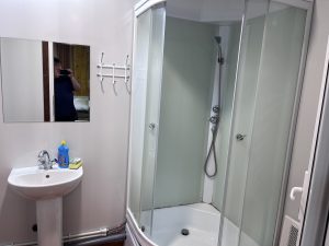 Туалет и душевая комната